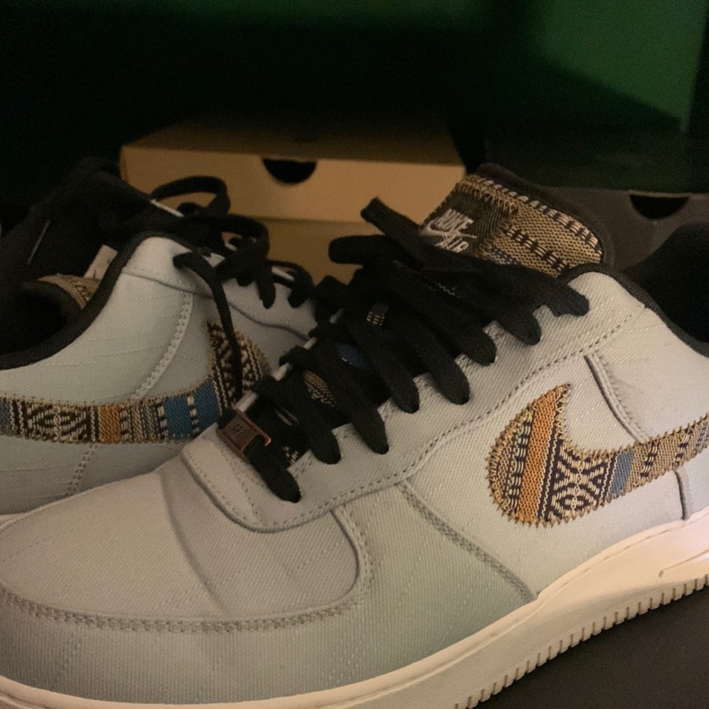 Nike